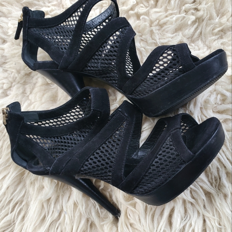 Fendi Boudoir Black Suede & Mesh Plarform Heels Sz 35.5 / 5.5